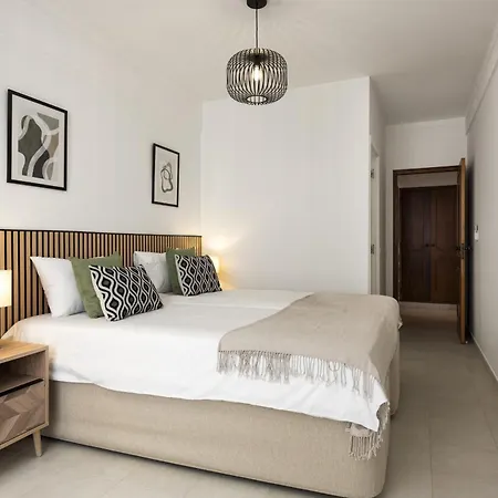 Mare Viva - Seafront With Pool By Hd Appartement